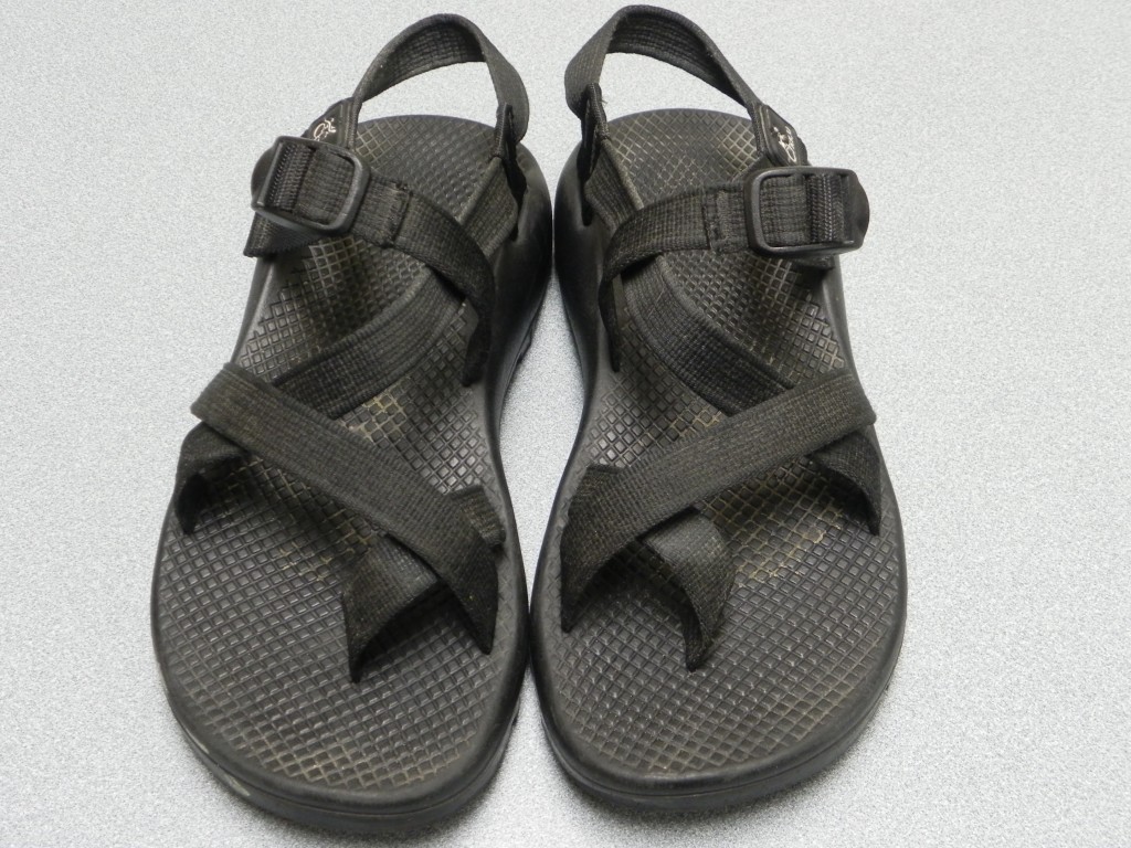 Clean your stinky sandals!